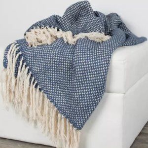 Rizzy Home Cross Weave Throw Blanket Navy